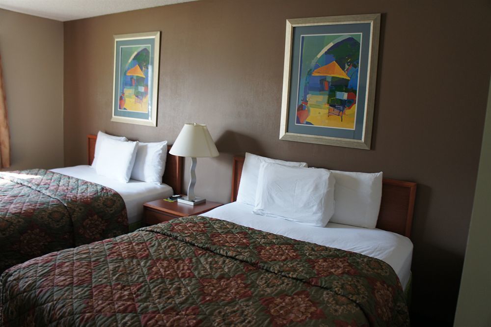 Coratel Inn And Suites メープル・グローブ エクステリア 写真