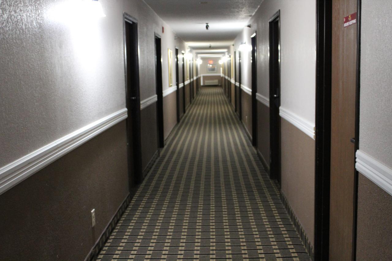 Coratel Inn And Suites メープル・グローブ エクステリア 写真