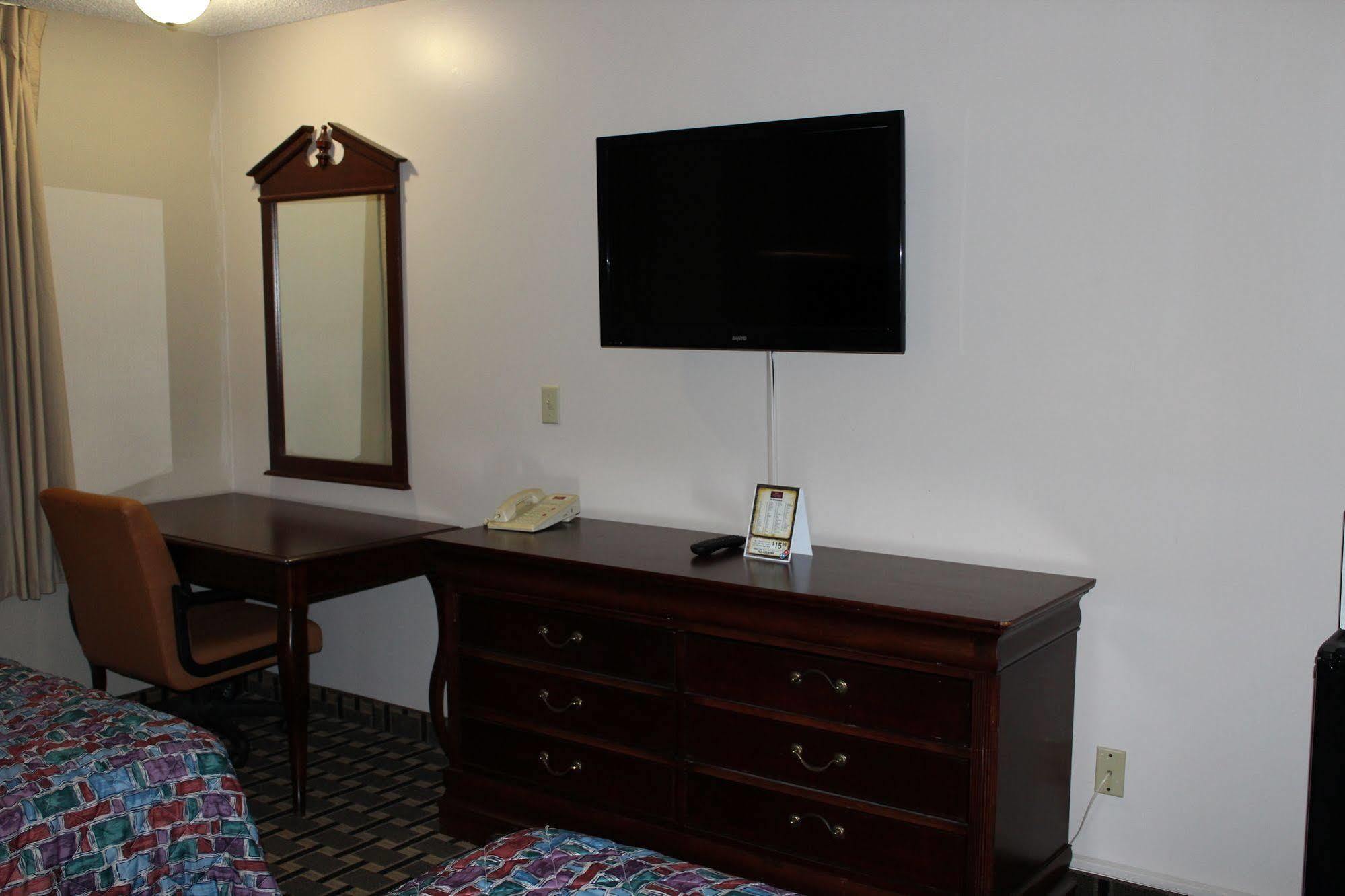 Coratel Inn And Suites メープル・グローブ エクステリア 写真